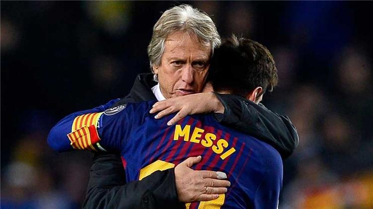 مدرب لشبونة يلفت انتباه ميسي بلقب خاص لمصافحته