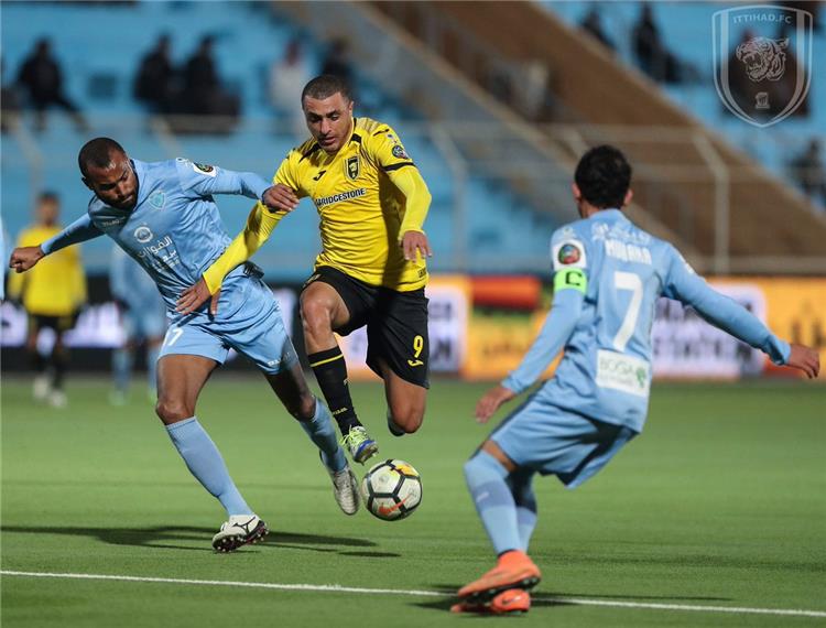 بالفيديو كهربا يشارك ويهدر في مباراة فوز الاتحاد على الباطن بالدوري السعودي