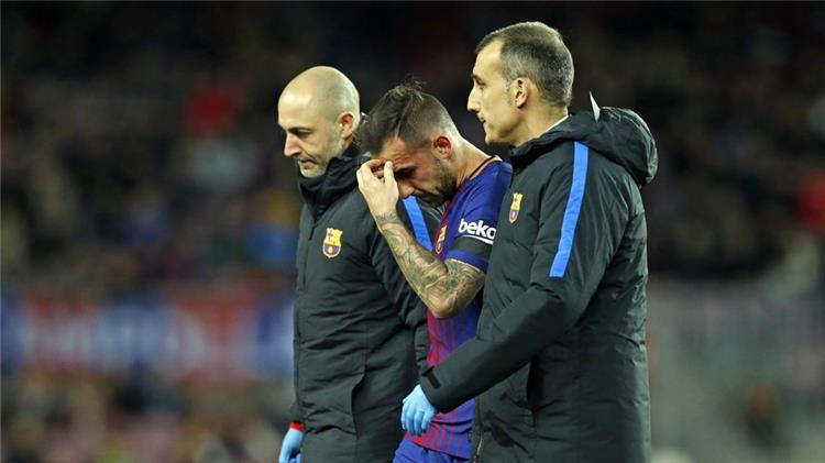 برشلونة يعلن مدة غياب باكو ألكاسير للإصابة
