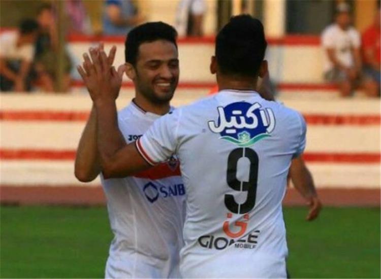 مهاجم الزمالك يتمسك بـ الأمل الأخير بعد جلسة نيبوشا