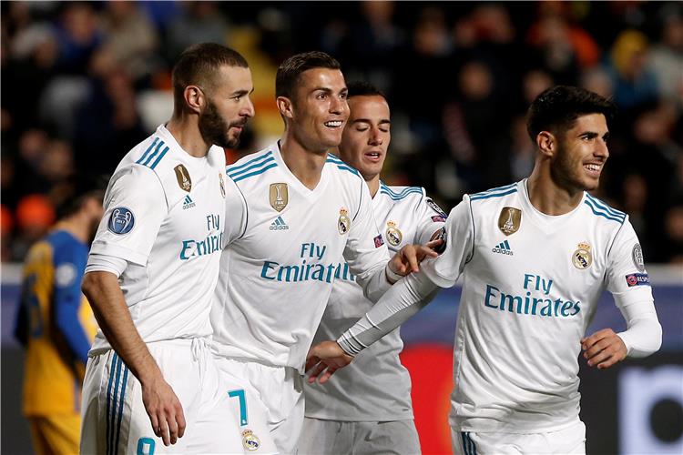 ارسنال يريد التعاقد مع كريم بنزيما لاعب ريال مدريد