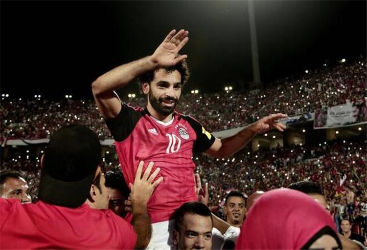 ناينجولان وبيانيتش يهنئان محمد صلاح على التأهل لكأس العالم