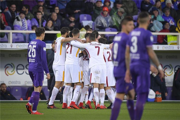 روما يتخطى فيورنتينا برباعية في الدوري الإيطالي