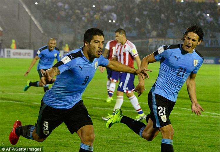 سواريز وكافاني على رأس قائمة أوروجواي لمواجهتي التأهل للمونديال