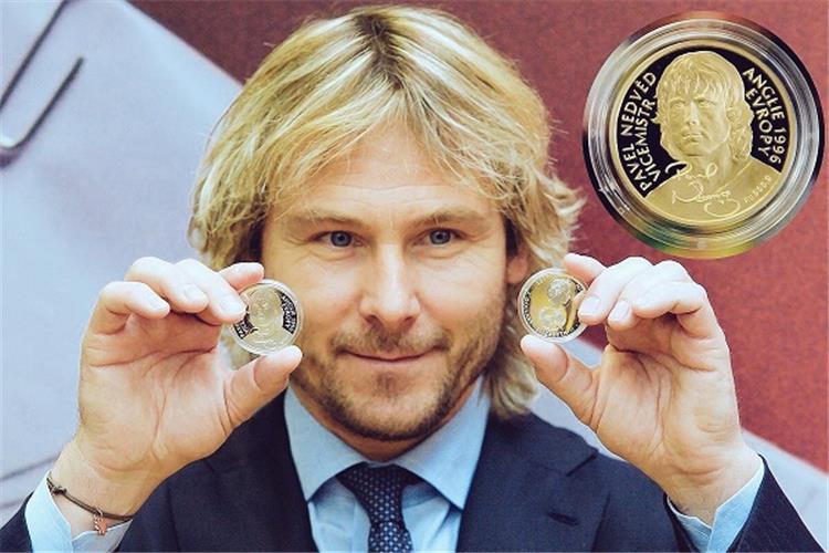 أخبار التشيك ت كرم نيدفيد وتضع صورته على عملتها المعدنية