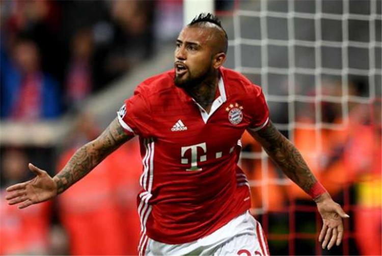 تصريحات أنشيلوتي فيدال مستمر مع البايرن بنسبة 100