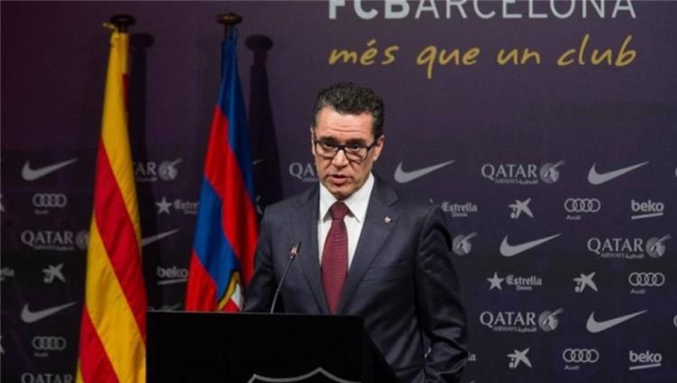 برشلونة يعلق على مطالب استقالة رئيسه
