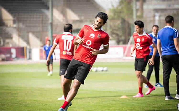 مروان محسن يطير إلى ألمانيا بعد العيد