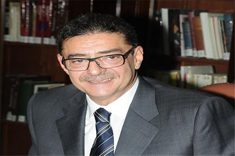 محمود طاهر يصل تونس لرئاسة بعثة الأهلي