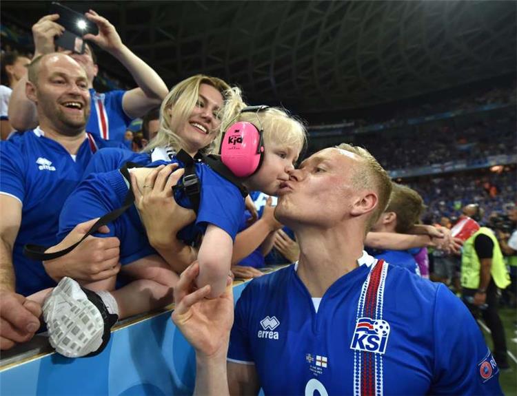 أخبار آيسلندا تسجل أعلى نسبة مواليد في تاريخها بعد 9 أشهر من هزيمة إنجلترا التاريخية
