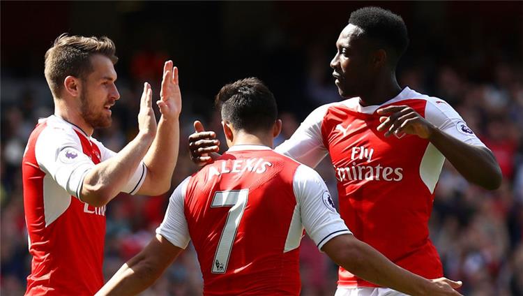 بايرن ميونخ ي فاضل بين ثلاثي آرسنال