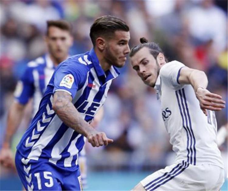 تقارير الميركاتو ريال مدريد يتجه لخرق إتفاقيته التاريخية مع الروخي بلانكوس