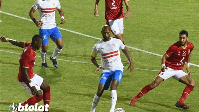 شيكابالا مع لاعبي الأهلي