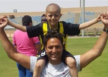 بالفيديو الطفل عمر علي يفتتح مباراة إنبي ودجلة