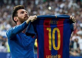 ميسي يتحدث عن مستقبله والأزمة مع ديبالا