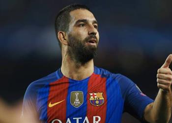 رئيس جالطة سراي يكشف حقيقة الاهتمام بضم توران