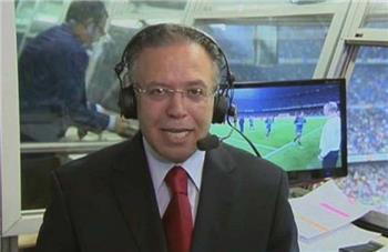 رؤوف خليف يتغنى بأبو تريكة أثناء تعليقه على مباراة وست بروميتش ومانشستر سيتي