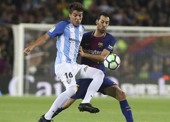 بوسكيتس برشلونة تفادى الوقوع في خطأ الموسم الماضي