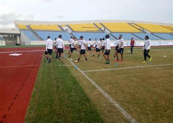 لاعبو المنتخب يشكون سوء أرضية ملعب مواجهة غانا