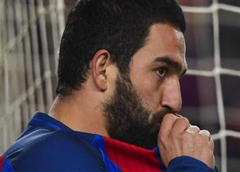 شكوك حول مستقبل خماسي برشلونة