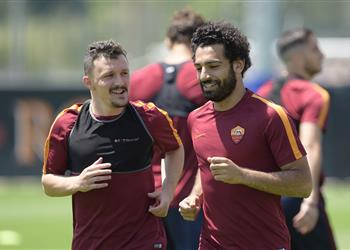 م حترفين صلاح أساسيا مع روما في مواجهة كييفو