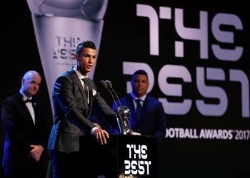 رونالدو لا أنافس ميسي وهذه أسباب تتويجي بالأفضل في العالم