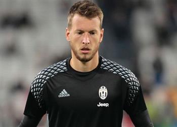 تصريحات مدرب فالنسيا نأمل في التعاقد سريع ا مع حارس يوفنتوس