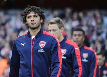 م حترفين سوشيال_بطولات آراء جماهير آرسنال تنقسم بين مؤيد ومعارض وساخر من النني