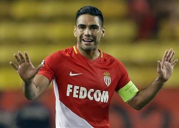 فالكاو يتفوق على ميسي