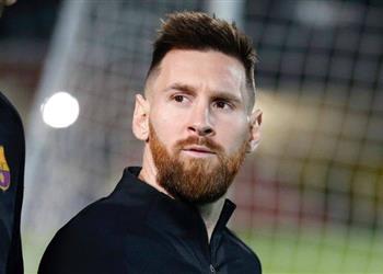 ميسي يدرس الرحيل عن برشلونة للدوري الصيني