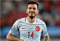 أخبار الميركاتو مانشستر يونايتد يستهدف ضم لاعب وسط المنتخب التركي