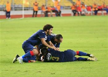 ودي ا الشوط الأول الزمالك يلتهم الداخلية بخماسية وتألق مدبولي