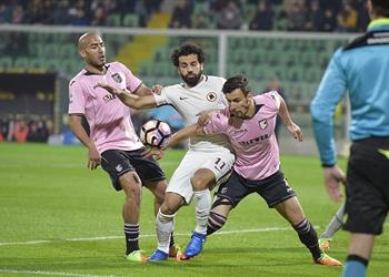 م حترفين روما يعود لسكة الإنتصارات بثلاثية أمام باليرمو بمشاركة صلاح