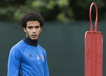 م حترفين بازل يعزز صدارته بفوز سهل على سيون وجابر يعود للمشاهدة من مقاعد البدلاء