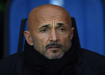 م حترفين سباليتي روما يفتقد لسرعات صلاح ويتحدث عن نقاط اللاعب السلبية