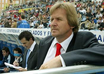 تصريحات شوستر هناك لاعب سابق في ريال مدريد يظن نفسه كريستيانو ومارادونا