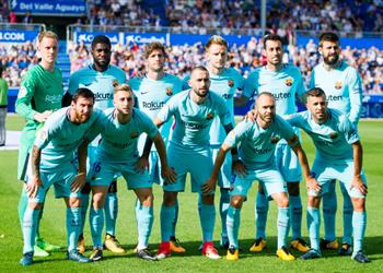 لاعبو برشلونة يسيطرون على تشكيلة القرن الـ21