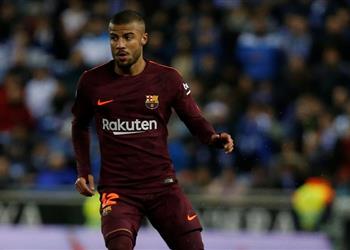 إيماءة تقرب رحيل رافينيا عن برشلونة