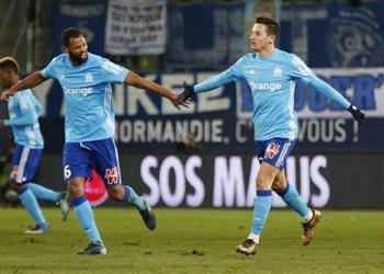 فيديو مارسيليا يعتلى وصافة الدوري الفرنسي بثنائية في شباك كان