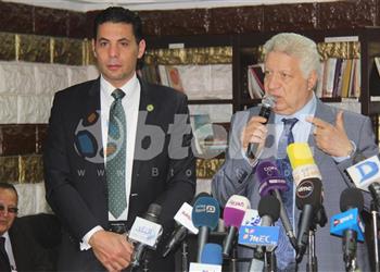 أول تعليق من مرتضى منصور على إشارة حسام حسن غير الأخلاقية