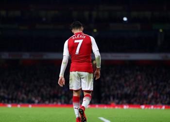 ديلي ميل تكشف التفاصيل المالية لانتقال سانشيز إلى مانشستر يونايتد