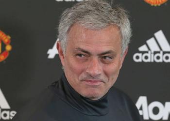 مورينيو يشيد بفريقه بعد عبور بيرنلي