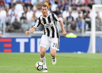 ظهير يوفنتوس يكشف موقف ناديه من عودته لقائمة دوري الأبطال