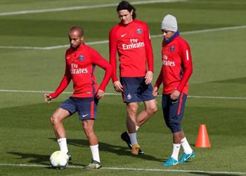 فالنسيا ينضم للصراع على لاعب باريس سان جيرمان