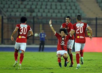 اتحاد الكرة يعلن عن حكم مباراة الأهلي والرجاء