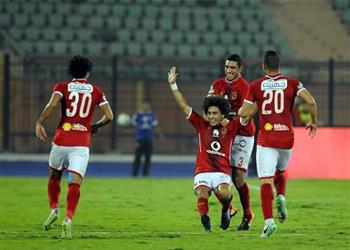 فيديو الأهلي يقلب الطاولة على الرجاء ويحرز هدفين في 7 دقائق