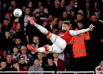 سكاي سبورت تكشف موقف جيرو من الرحيل لبوروسيا دورتموند