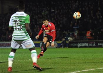 مورينيو ي علق على المشاركة الأولي لسانشيز مع مانشستر يونايتد