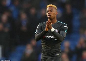 ضحية كونتي يقترب من الرحيل إلى بطل الدوري الاسكتلندي