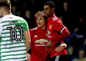 كاريك يشيد بالظهور الأول لسانشيز مع مانشستر يونايتد